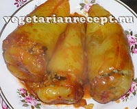 Перец, фаршированный рисом и соевым фаршем