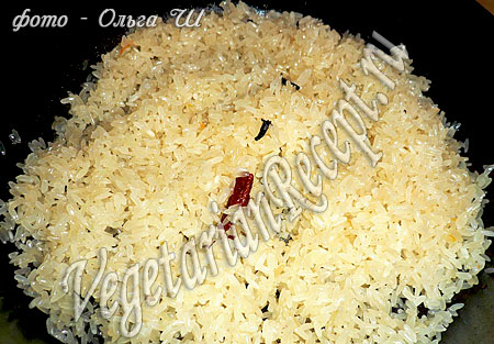 Приготовление риса с тыквой - обжаривание риса