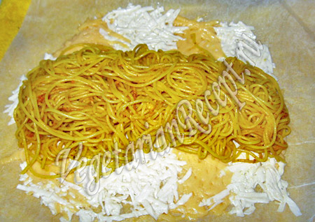 сырный пласт со спагетти