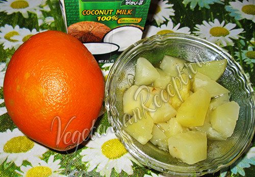 фрукты и кокосовое молоко
