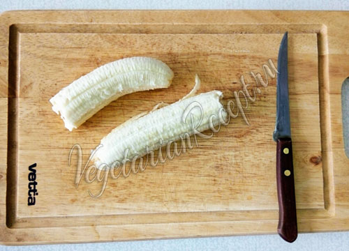 Нарезаем бананы