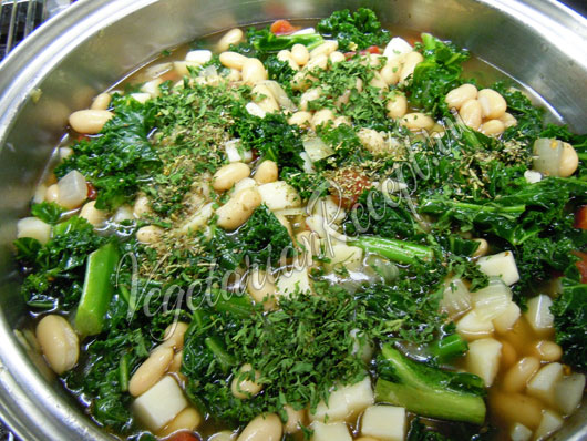 Приготовление тайского супа